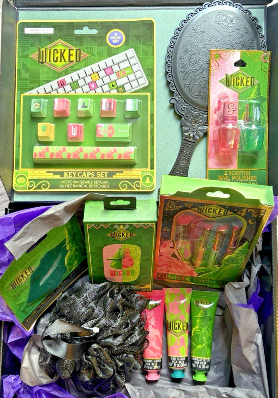 Wicked Elphaba Glina Box — Hand Creams, Keycaps, Brush Set, Mouse Pad, Lip Mask